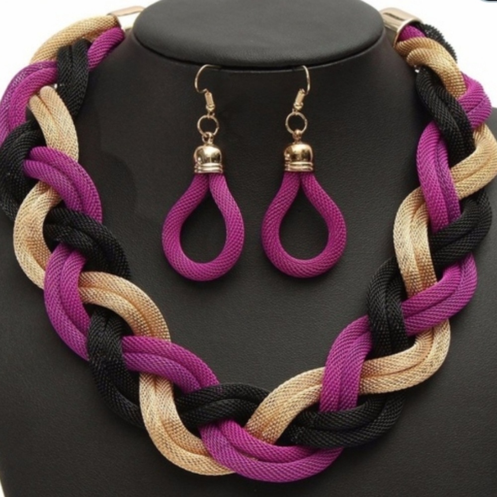 💕2 FOR $10💕 Multi Colored Necklace & Earring Set